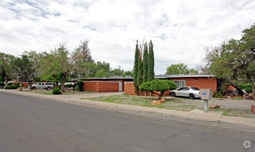 Continental Flats Apartments, 1201 Palomas Dr SE, Albuquerque, NM, 87108 - Continental Flats