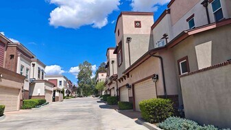 Building Photo - 367 S San Dimas Ave