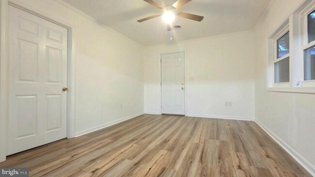 Building Photo - 392 Lafferty Ln