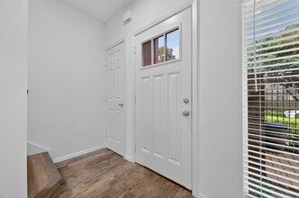 Building Photo - 12691 Briar Patch Dr