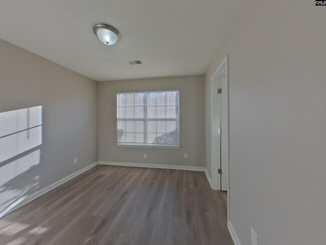 Building Photo - 162 Cogburn Rd