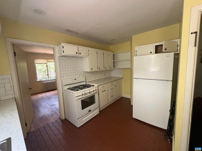 Building Photo - 1429 Gentry Ln
