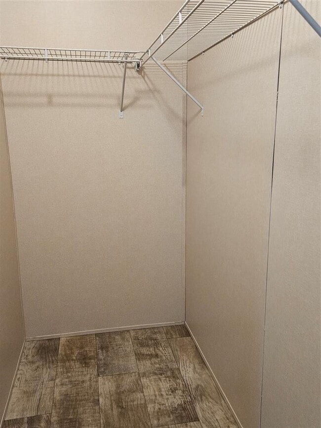Building Photo - 136 Navasota Dr