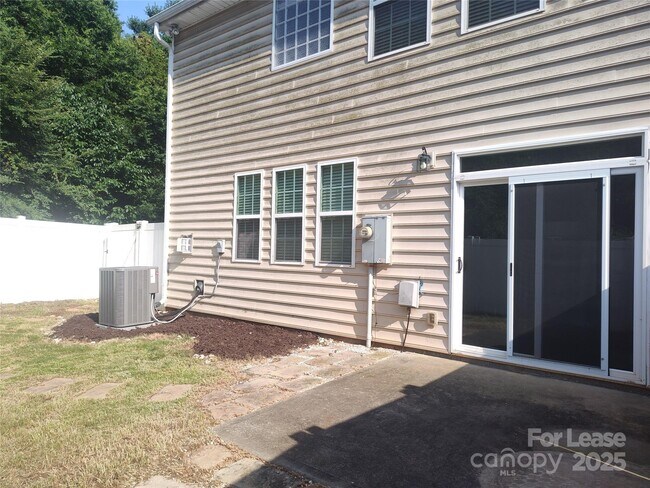Building Photo - 5240 Allison Ln