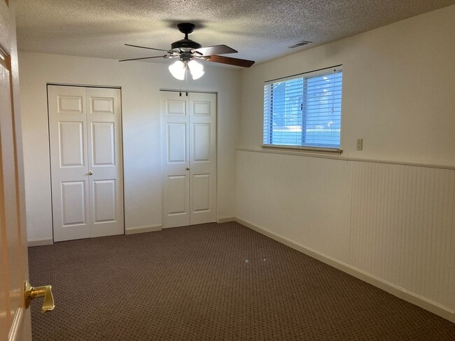 Building Photo - 464 Mainmast Ct