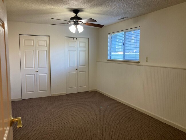 Building Photo - MOVE-IN SPECIAL: Spacious 4 Bedroom Home in N. Richland