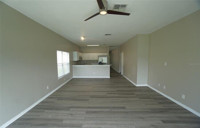 Building Photo - 9468 Leatherwood Ave
