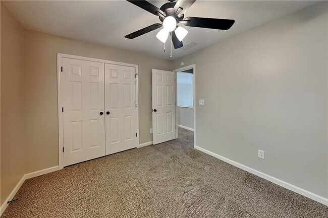 Building Photo - 6520 Ganton Dr