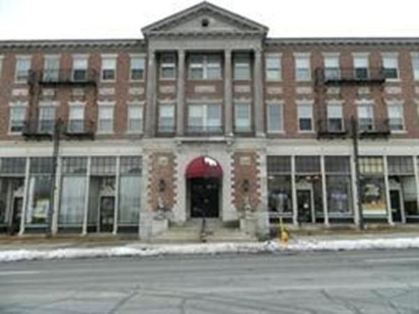 Building Photo - 354 N Main St