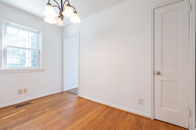 Building Photo - 29 Fiske St
