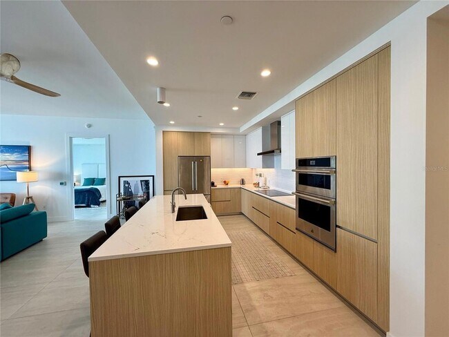 Building Photo - 301 Quay Cmn