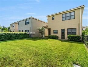 Building Photo - 965 NE 193rd Ter