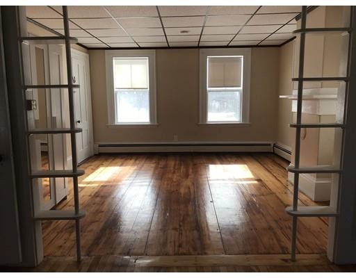 Building Photo - 1117 W Lowell Ave