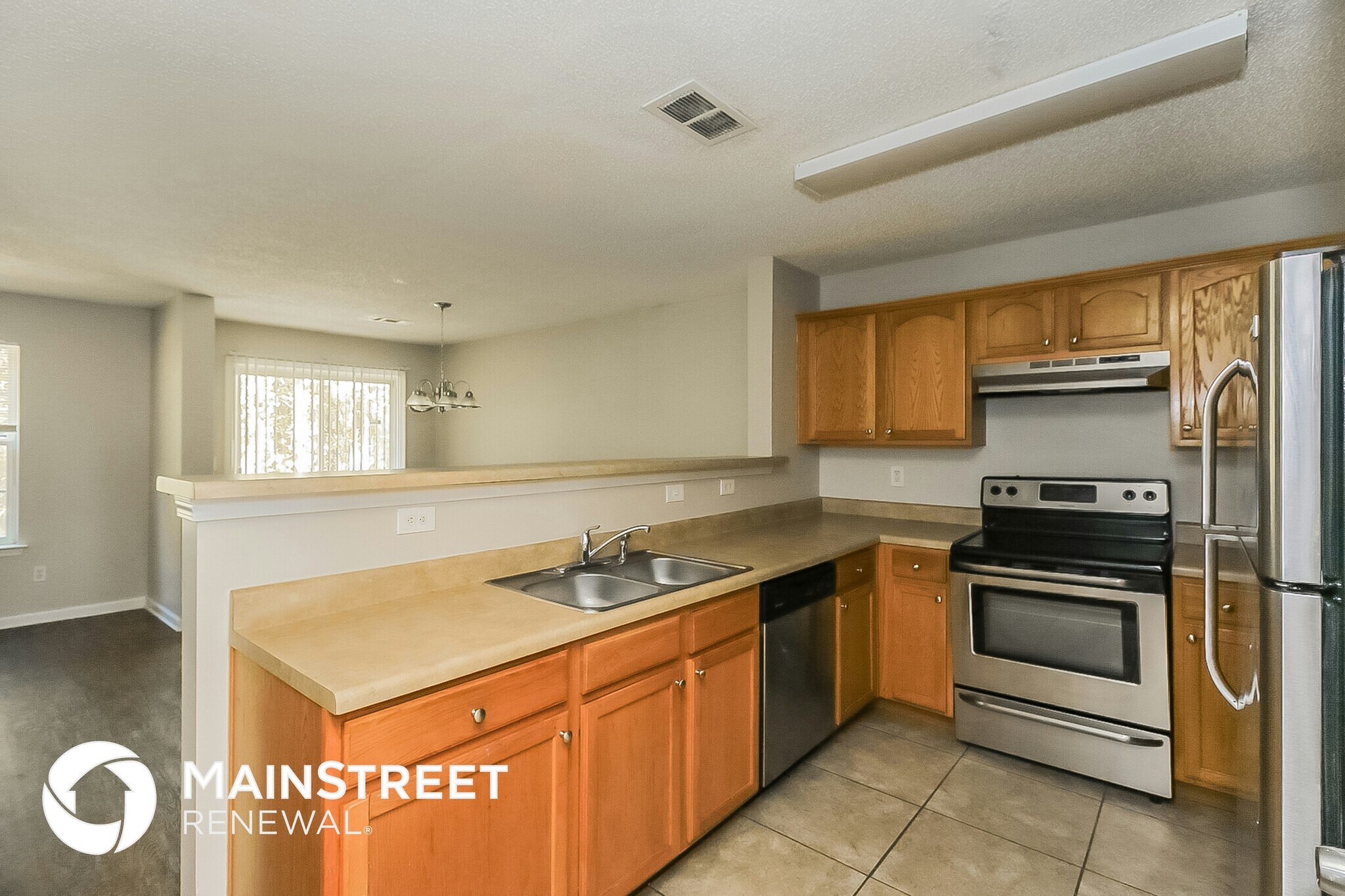 Building Photo - 6304 Hickory Ln Cir