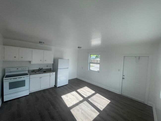 Building Photo - 3137 Avenue J