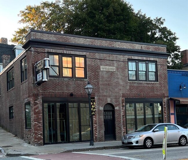 Building Photo - 155 Main St