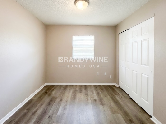 Building Photo - 3202 Needles Dr