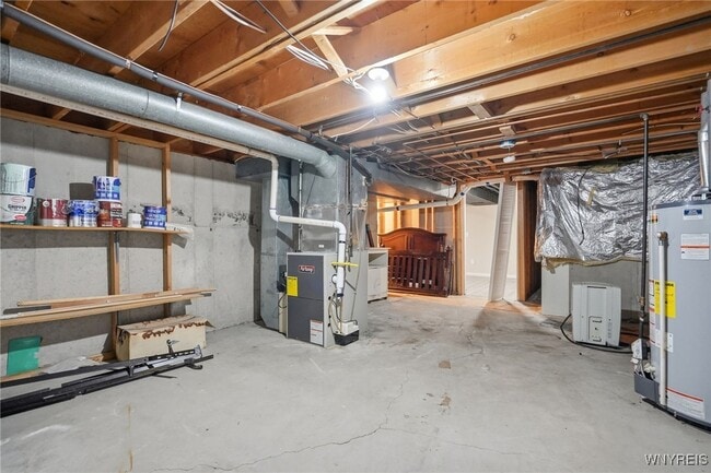 Building Photo - 8221 Clarence Ln N