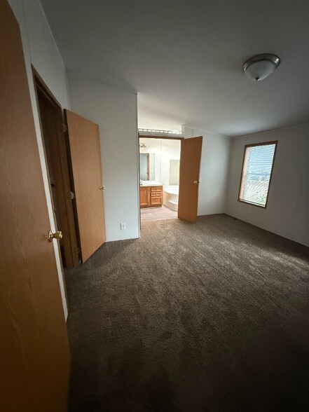 Building Photo - 155 Scarlet Oak Ct