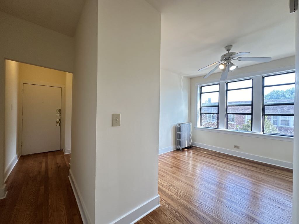 Building Photo - 1532 N Kedzie Ave