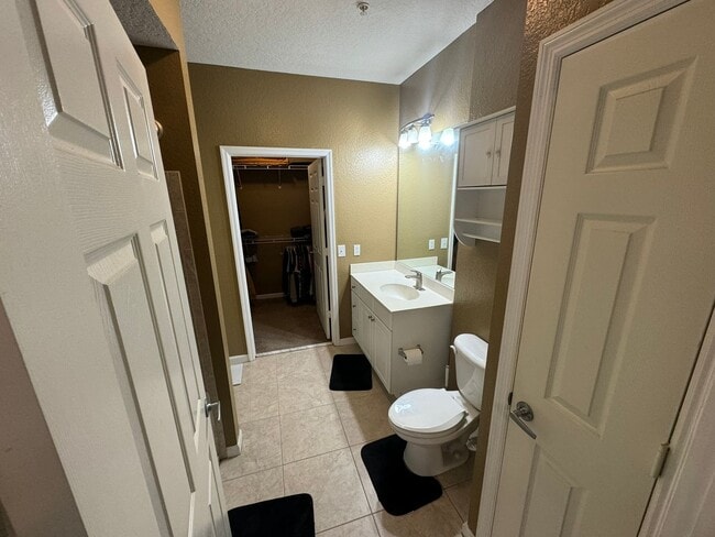 Building Photo - 8539 Gate Pkwy W