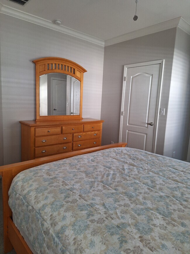 Building Photo - 29201 S Jones Loop Rd