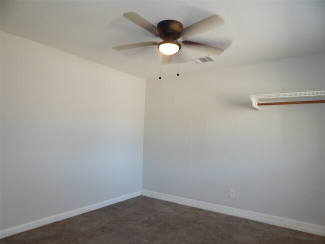 Building Photo - 206 Arnett Ln