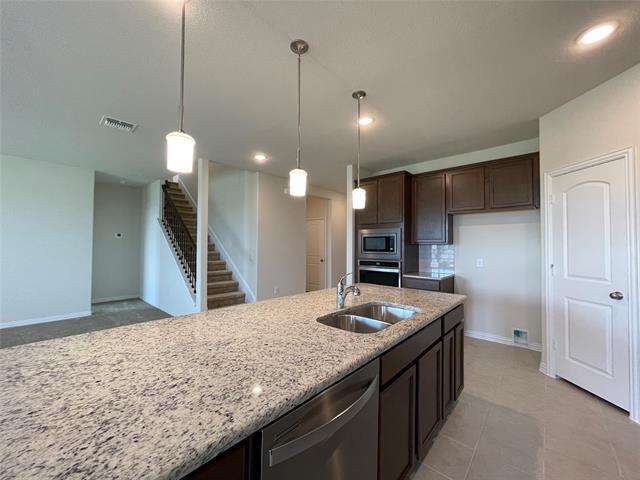 Building Photo - 1805 Nelson St