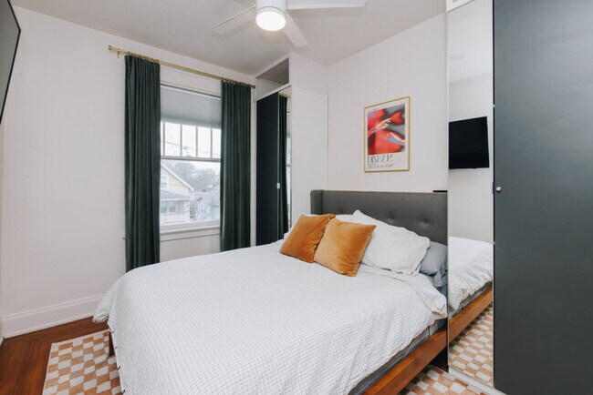 Building Photo - 3508 Tarpis Ave