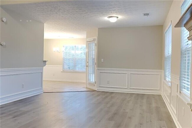 Building Photo - 1280 Waterwood Dr