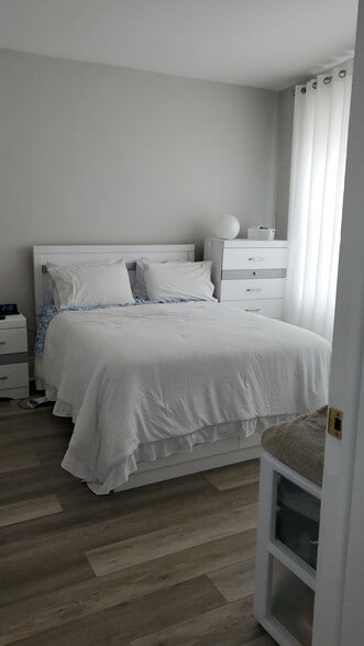 Building Photo - 135 Anderson Ave