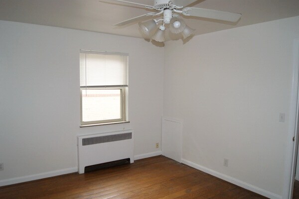 Building Photo - 4022 Paxton Ave