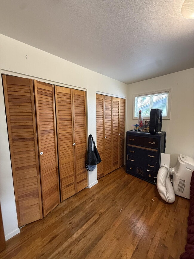 Building Photo - 3-Bedroom Home Available August 5th!