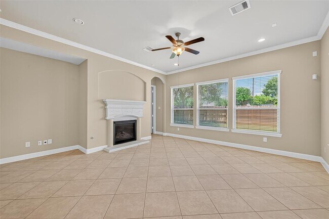 Building Photo - 4435 Calvet Forest Dr