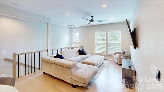 Building Photo - 3804 Sky Haven Dr