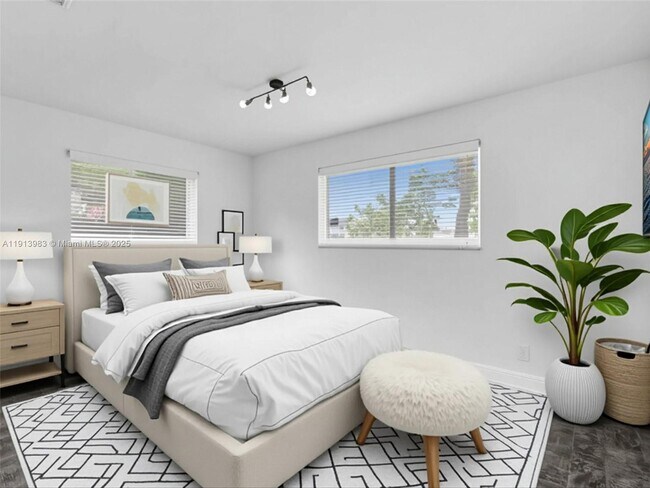 Building Photo - 4500 SW 42nd Terrace