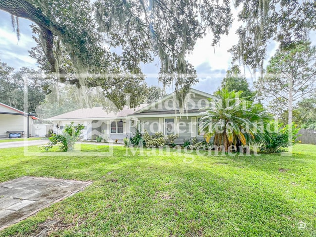 Building Photo - 2926 Forestgreen Dr S