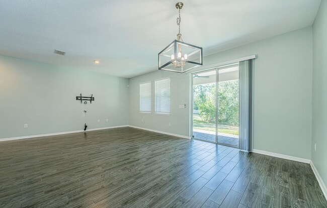 Building Photo - Large 3/3/2 Townhome Carrollwood