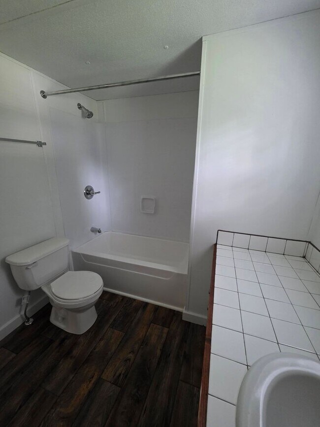 Building Photo - 3135 Calloway Dr
