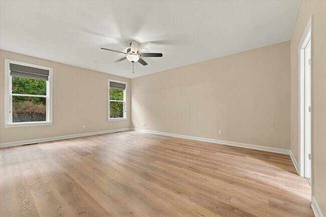 Building Photo - 1414 Chantilly Ln