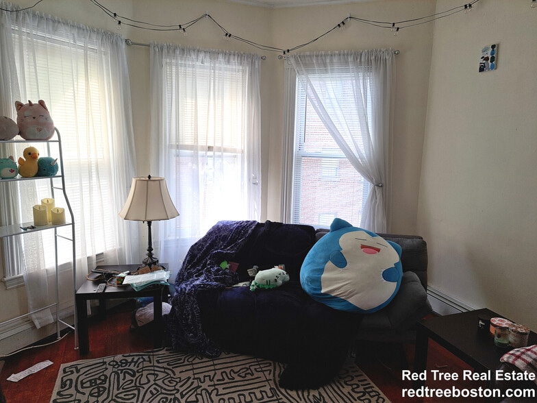 Building Photo - 3 Washburn Ter