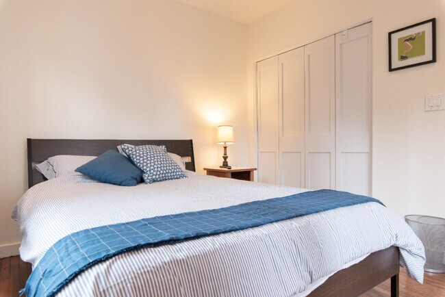 Building Photo - 2756 Locksley Pl