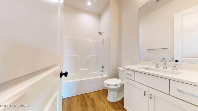 Building Photo - 6353 Meeting St