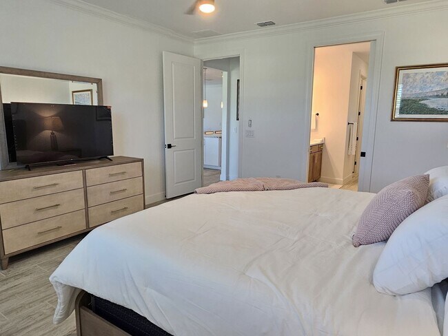 Building Photo - New Construction Seasonal Short-Term 3 Bedroom 2 Bathroom with a Bonus Room in Legacy Groves!