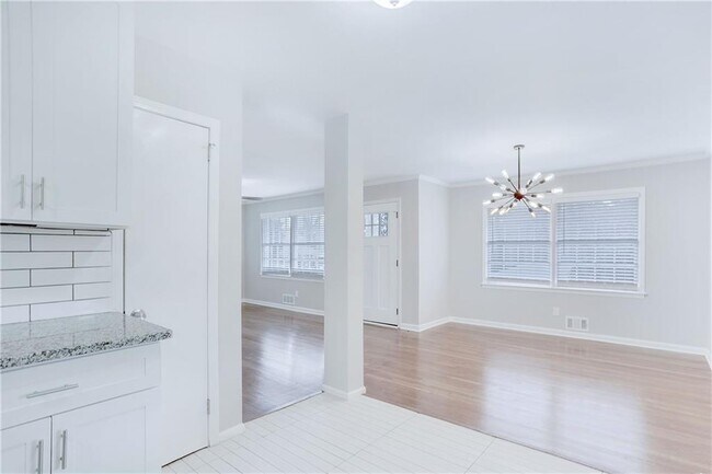 Building Photo - 3078 Rebecca Dr SW