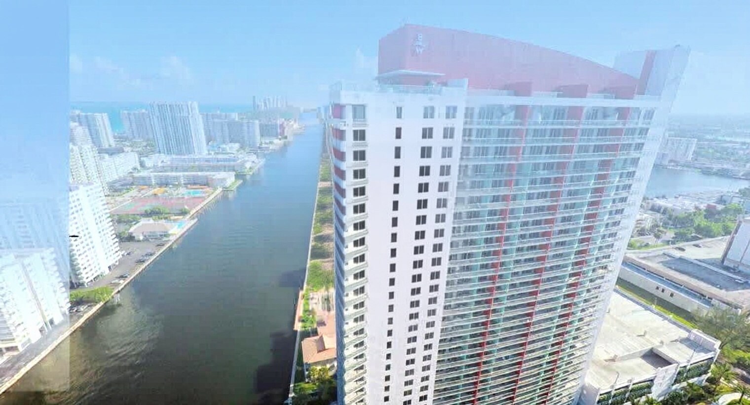 Building Photo - 2602 E Hallandale Beach Blvd