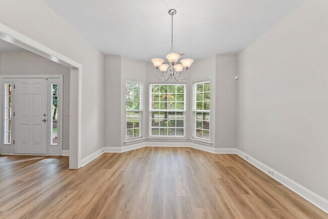 Building Photo - Spacious Townhome in Siegel School Zone – 2 Private Suites & Open Floor Plan!
