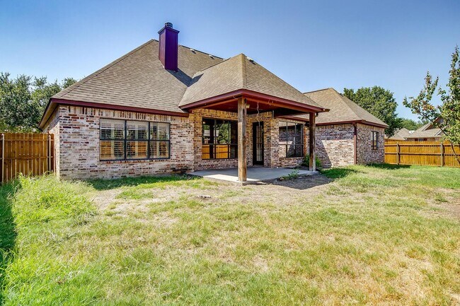 Building Photo - Beautiful 3 Bed, 2.5 Bath Located in HIghly Desired Willow Park Village- Aledo ISD-  76008