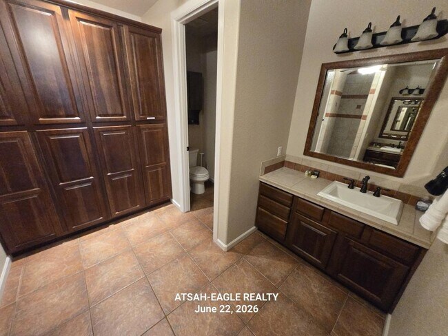 Building Photo - 345 S Anasazi Dr