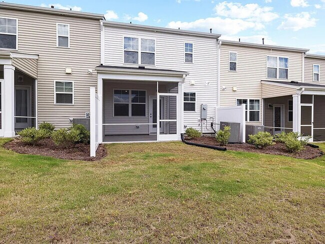 Building Photo - Lease OR Lease to Own